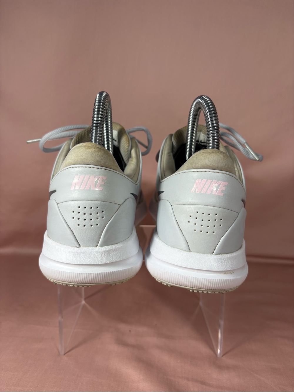 Nike Women's Gray/Pink/White Spiked Zoom Performance Golf Shoes Size 7. 5 - Picture 7 of 16